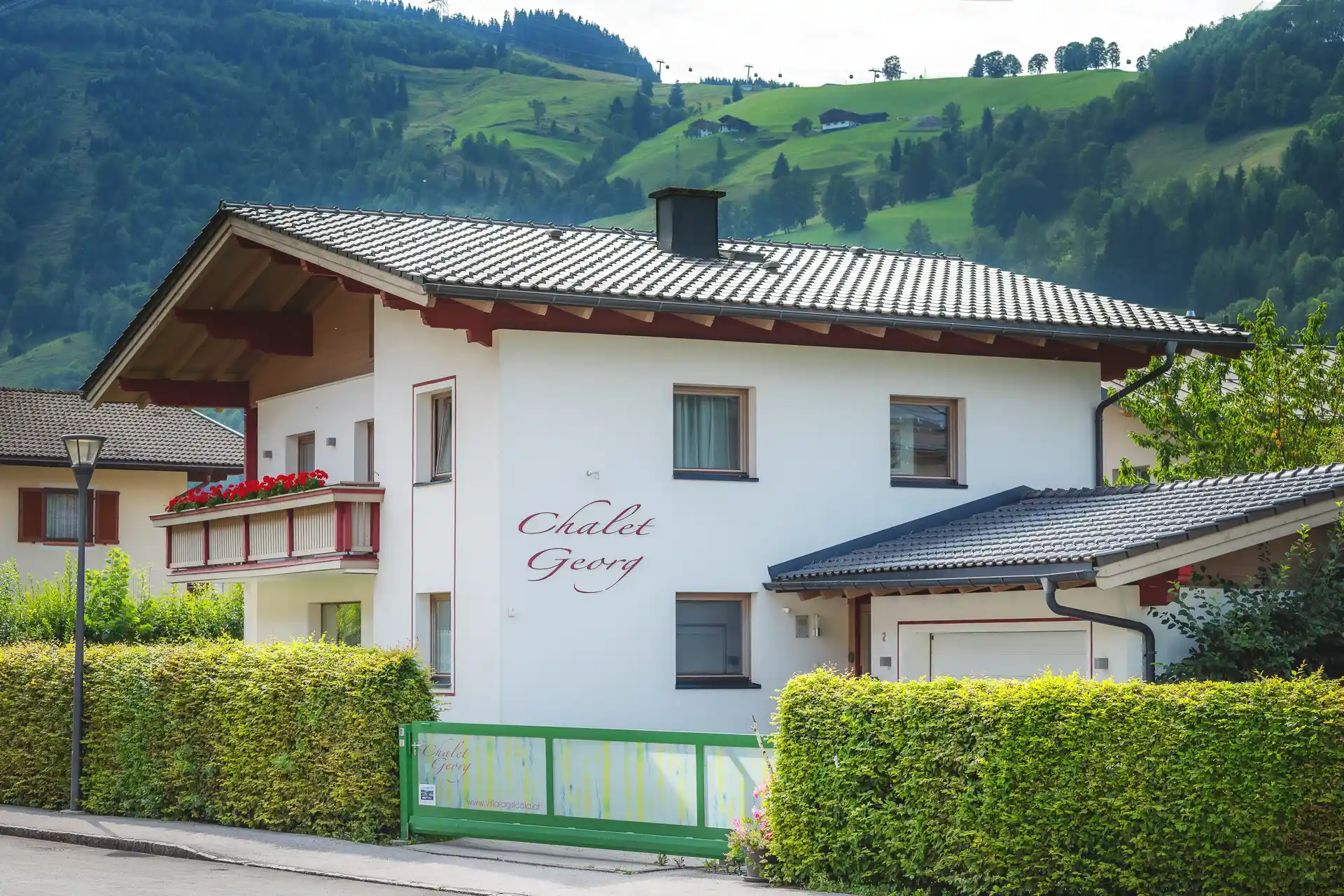 Chalet Georg Außenansicht Sommer